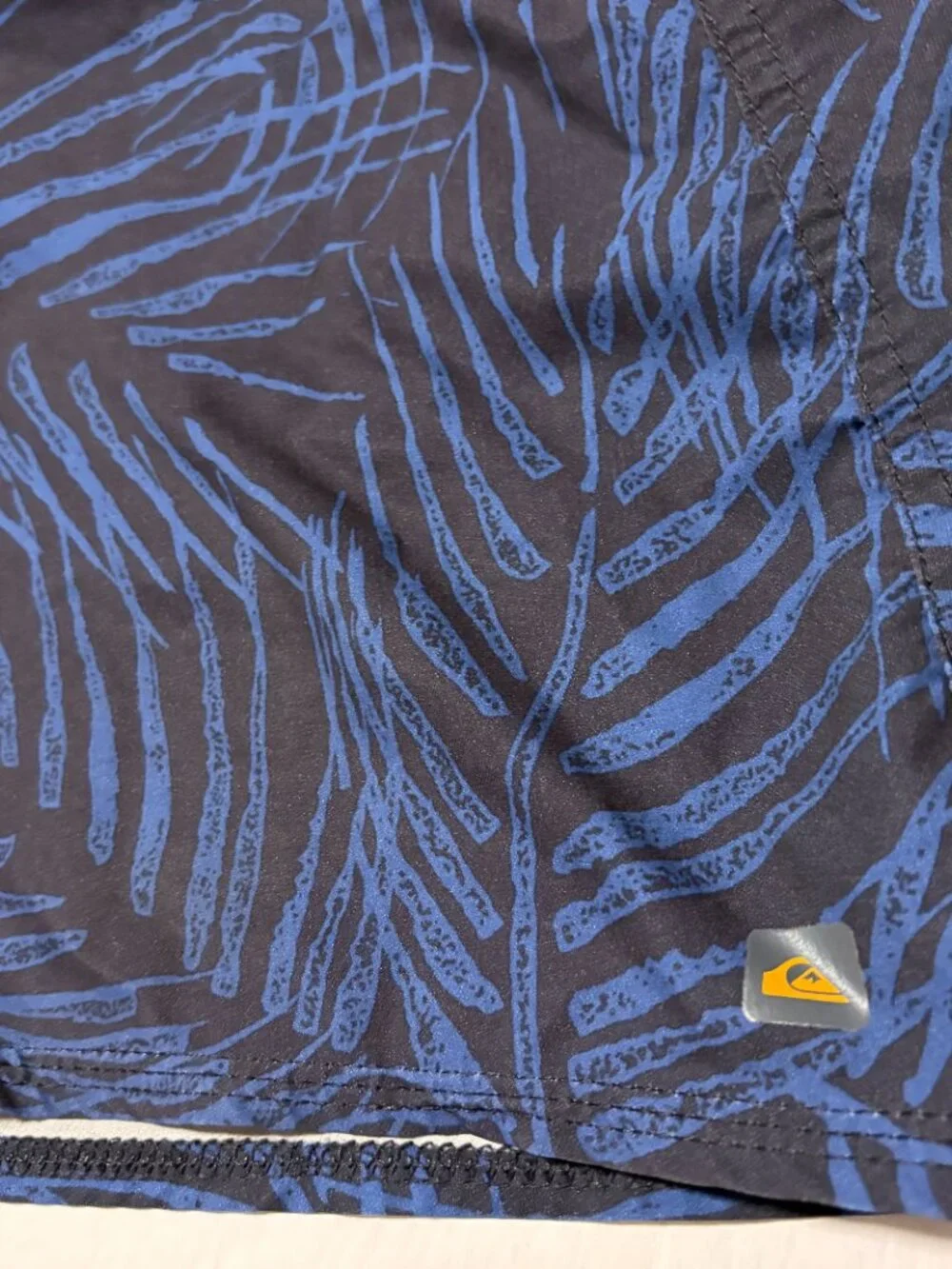 Quiksilver Waterman Collection men's swim trunks board shorts size 36
